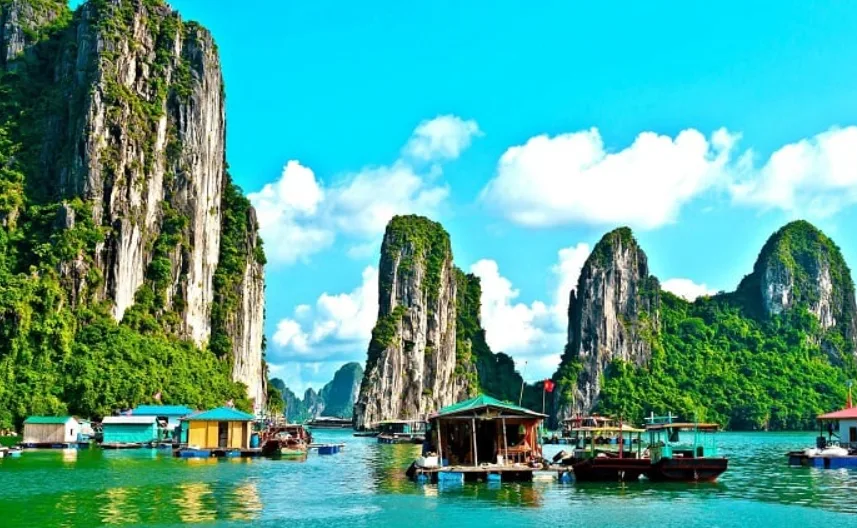 Xe Ghép Hạ Long - Hà Nội: Hành Trình Trở Về Sau Nghỉ Dưỡng