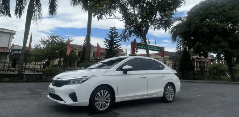 Xe Taxi Ghép Miền Bắc Minh Tuấn Có An Toàn Không? Xóa Tan Mọi Lo Lắng Của Bạn!